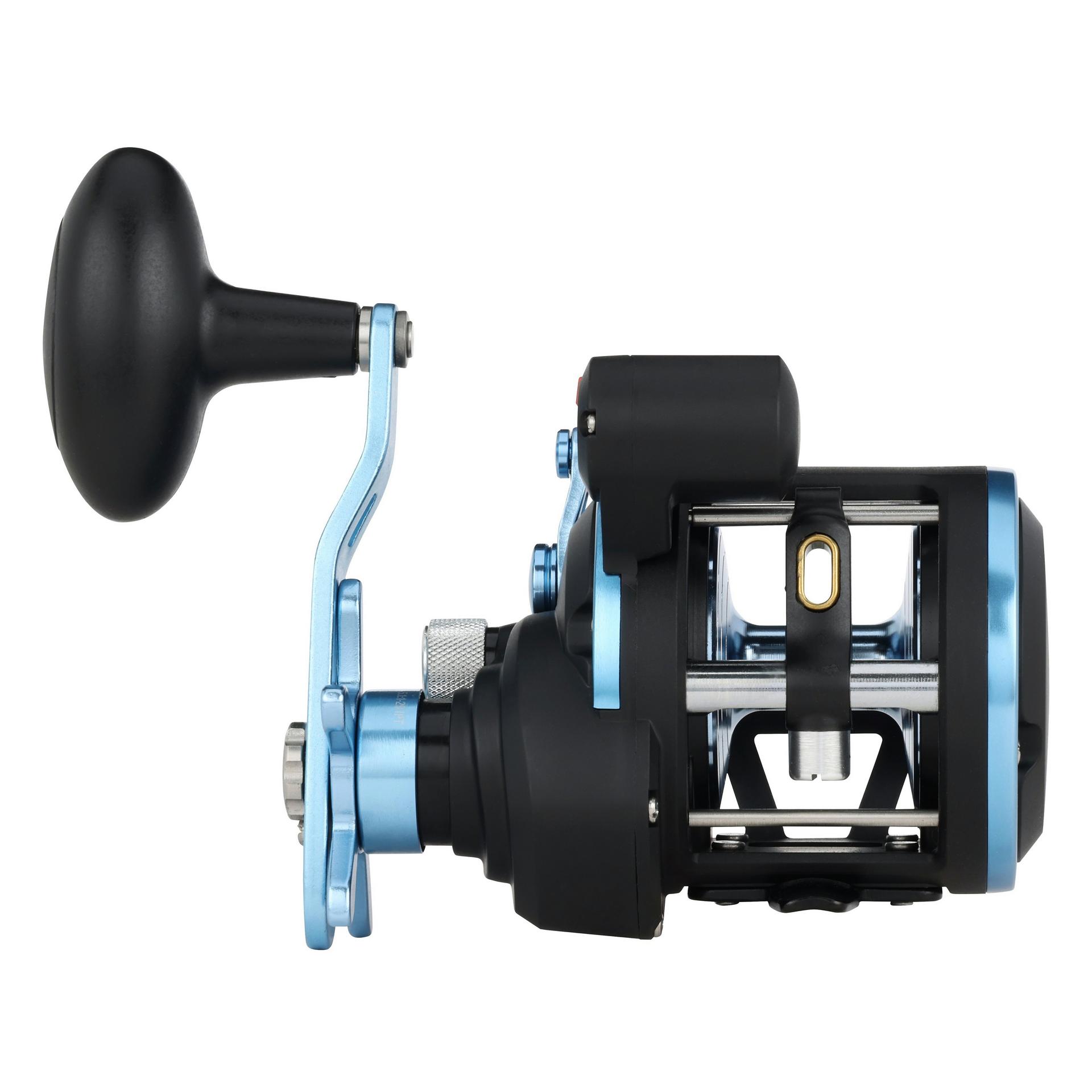 Warfare™ II Level Wind Conventional Reel