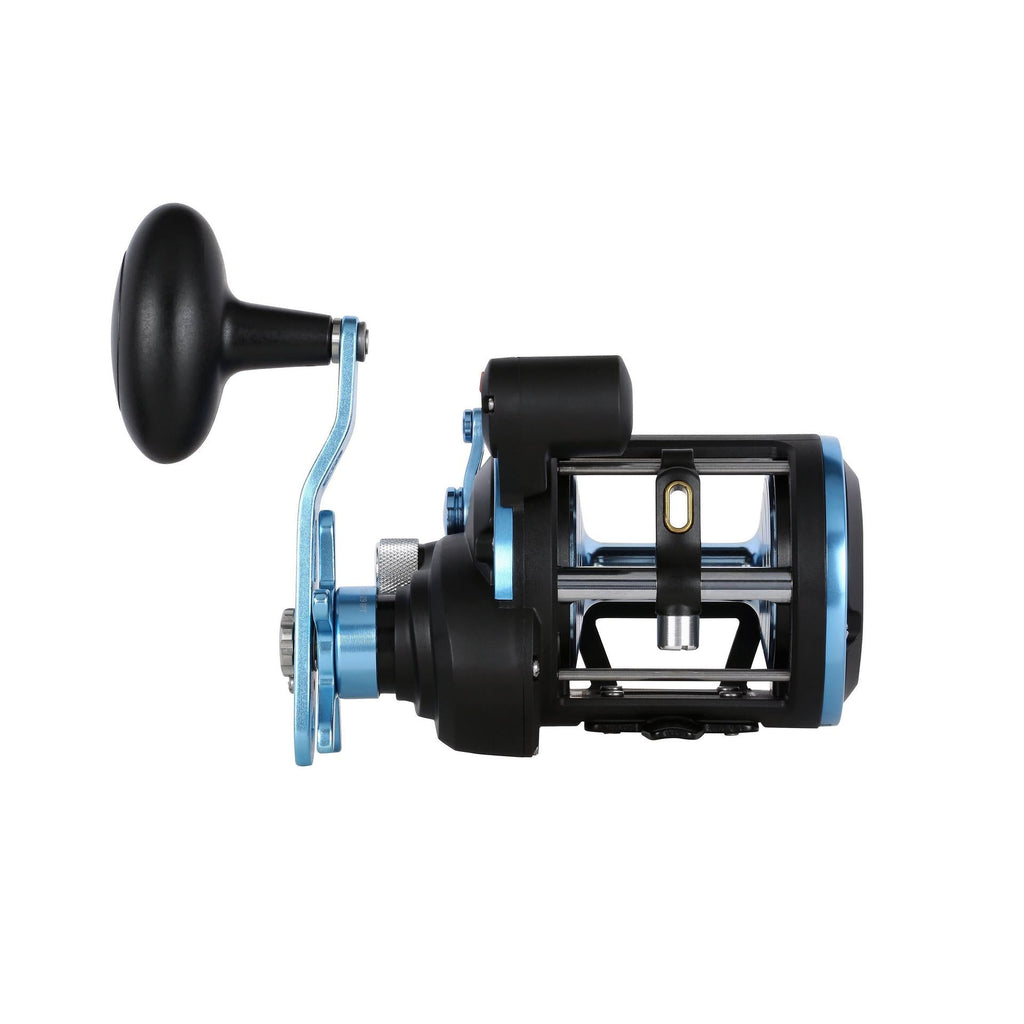 Warfare™ II Level Wind Conventional Reel