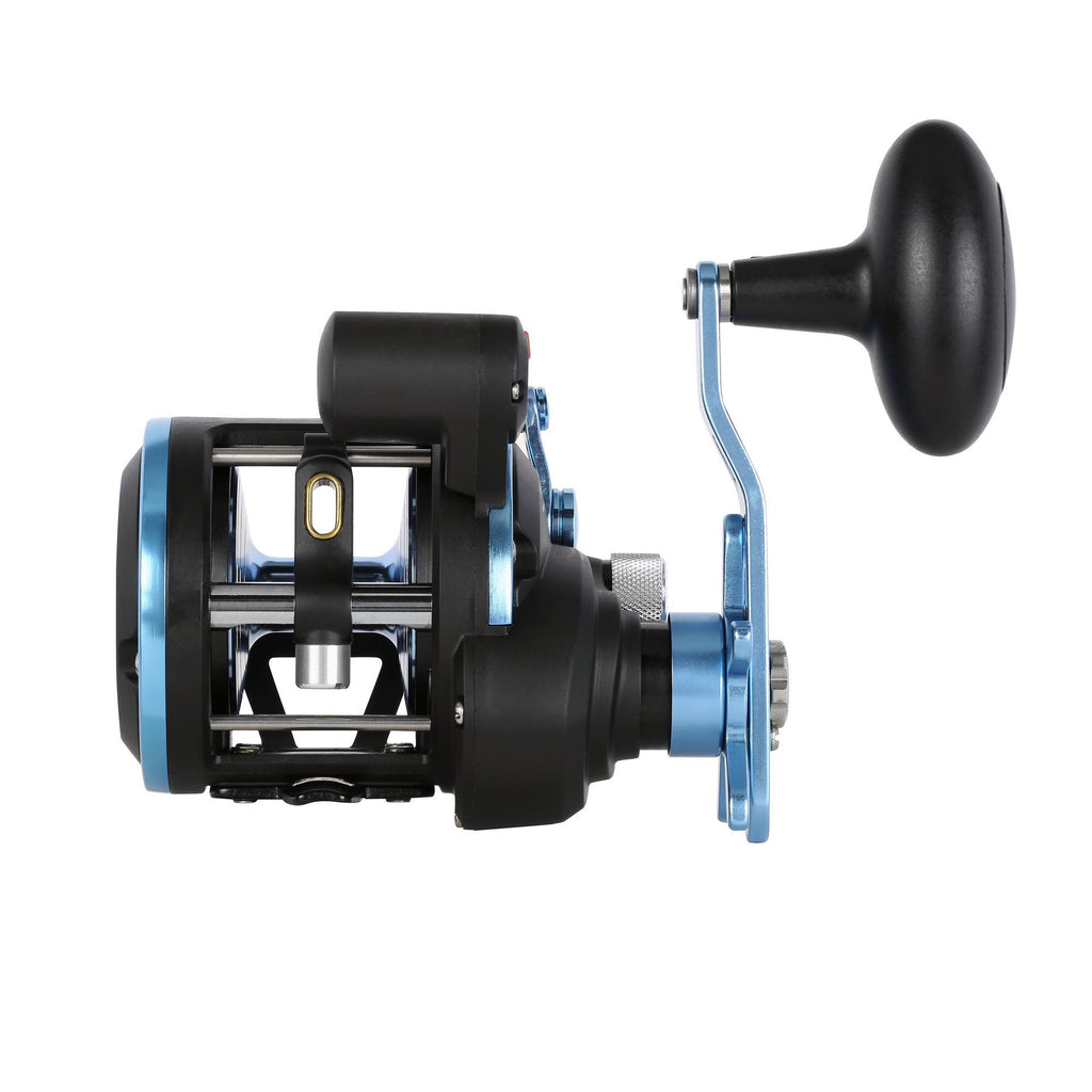 Warfare™ II Level Wind Conventional Reel