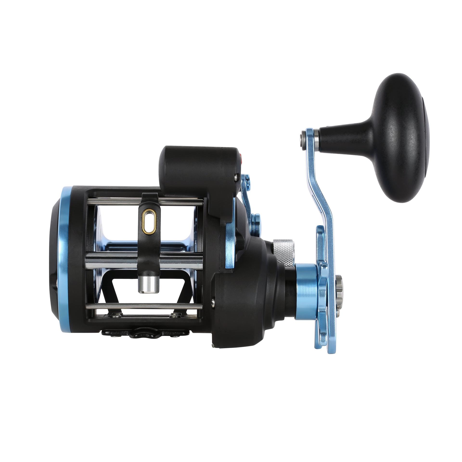 Warfare™ II Level Wind Conventional Reel