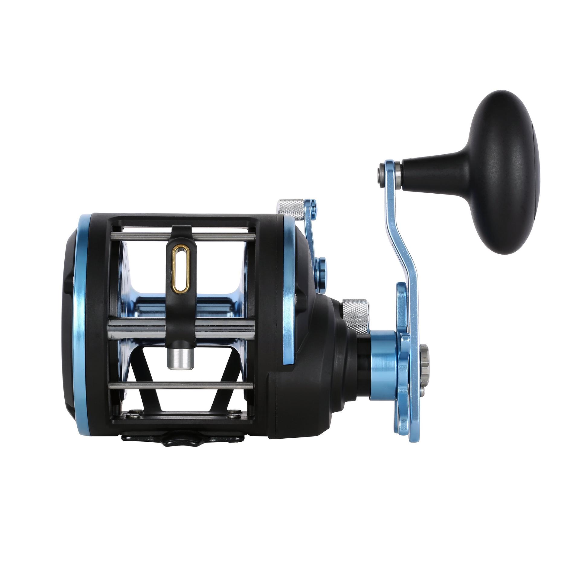 Warfare™ II Level Wind Conventional Reel