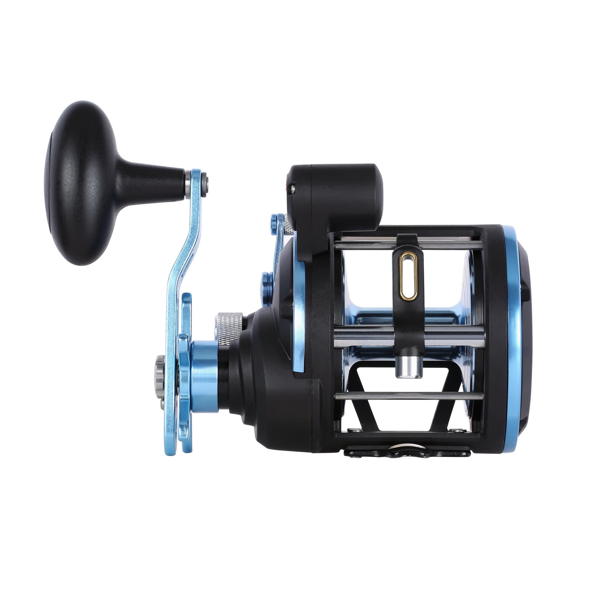 Warfare™ II Level Wind Conventional Reel
