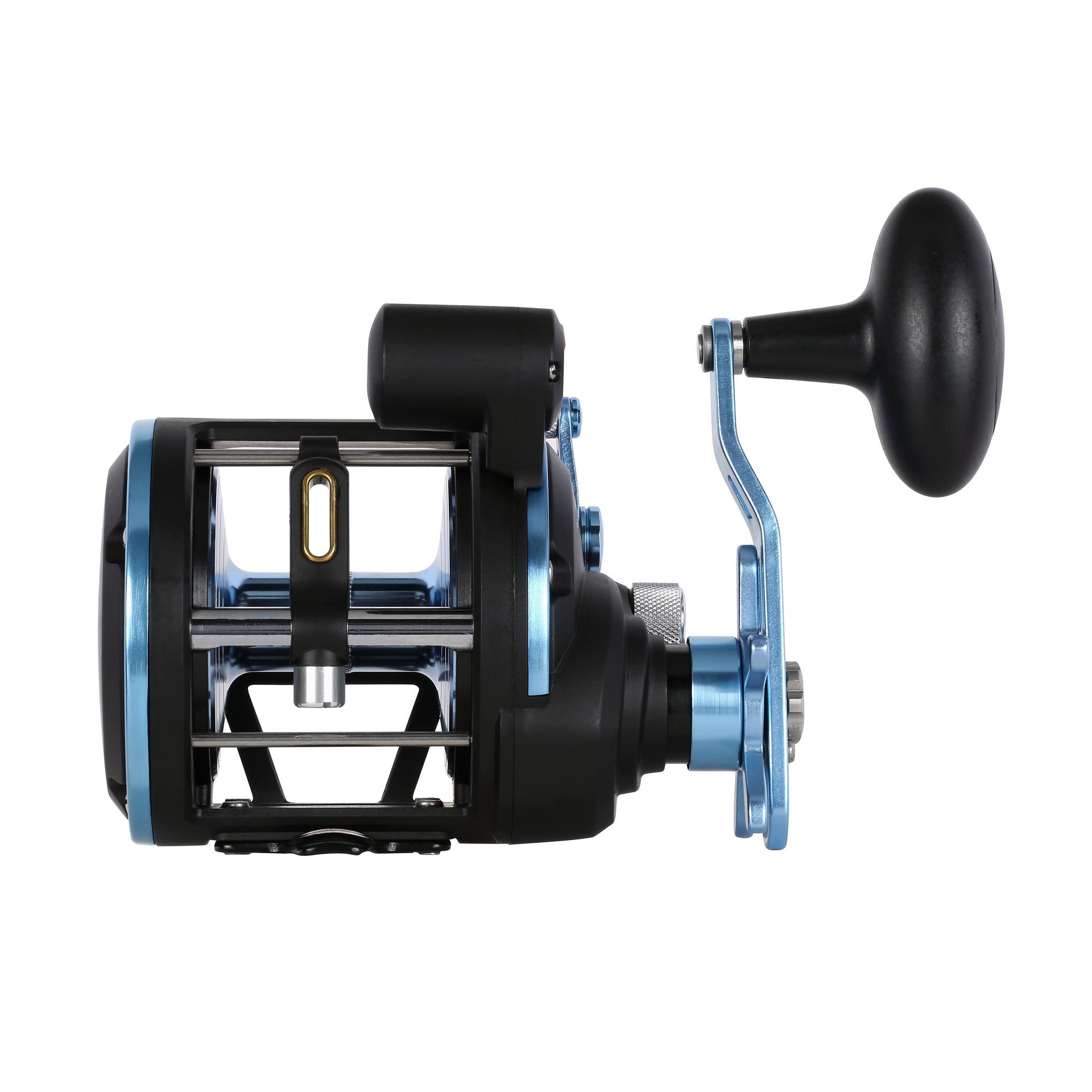 Warfare™ II Level Wind Conventional Reel